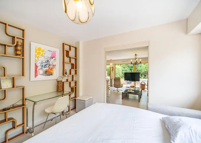 Pleasant 2 Bedroom With Large Terrace Cannes