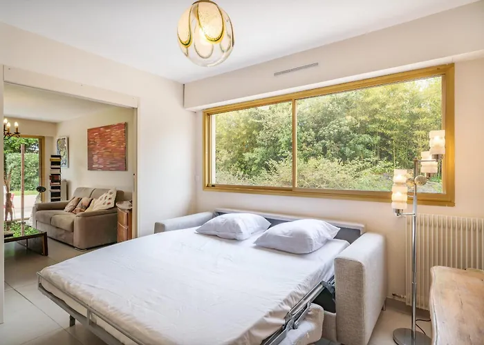 Pleasant 2 Bedroom With Large Terrace Daire