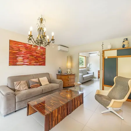 Pleasant 2 Bedroom With Large Terrace * Канны
