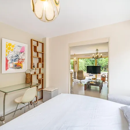 Pleasant 2 Bedroom With Large Terrace Канны