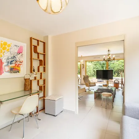 Pleasant 2 Bedroom With Large Terrace * Канны