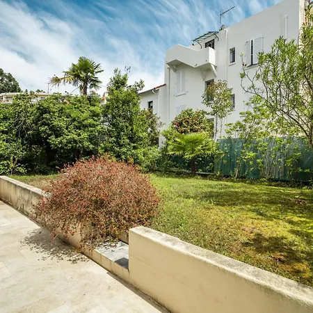 Pleasant 2 Bedroom With Large Terrace Апартаменты